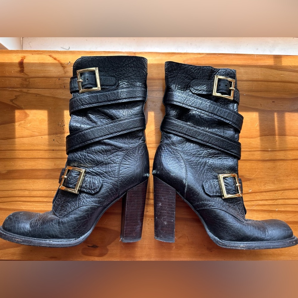 Tory Burch Jaden Black Pebbled Leather Boots Gold Logo Buckle,Sz 7M